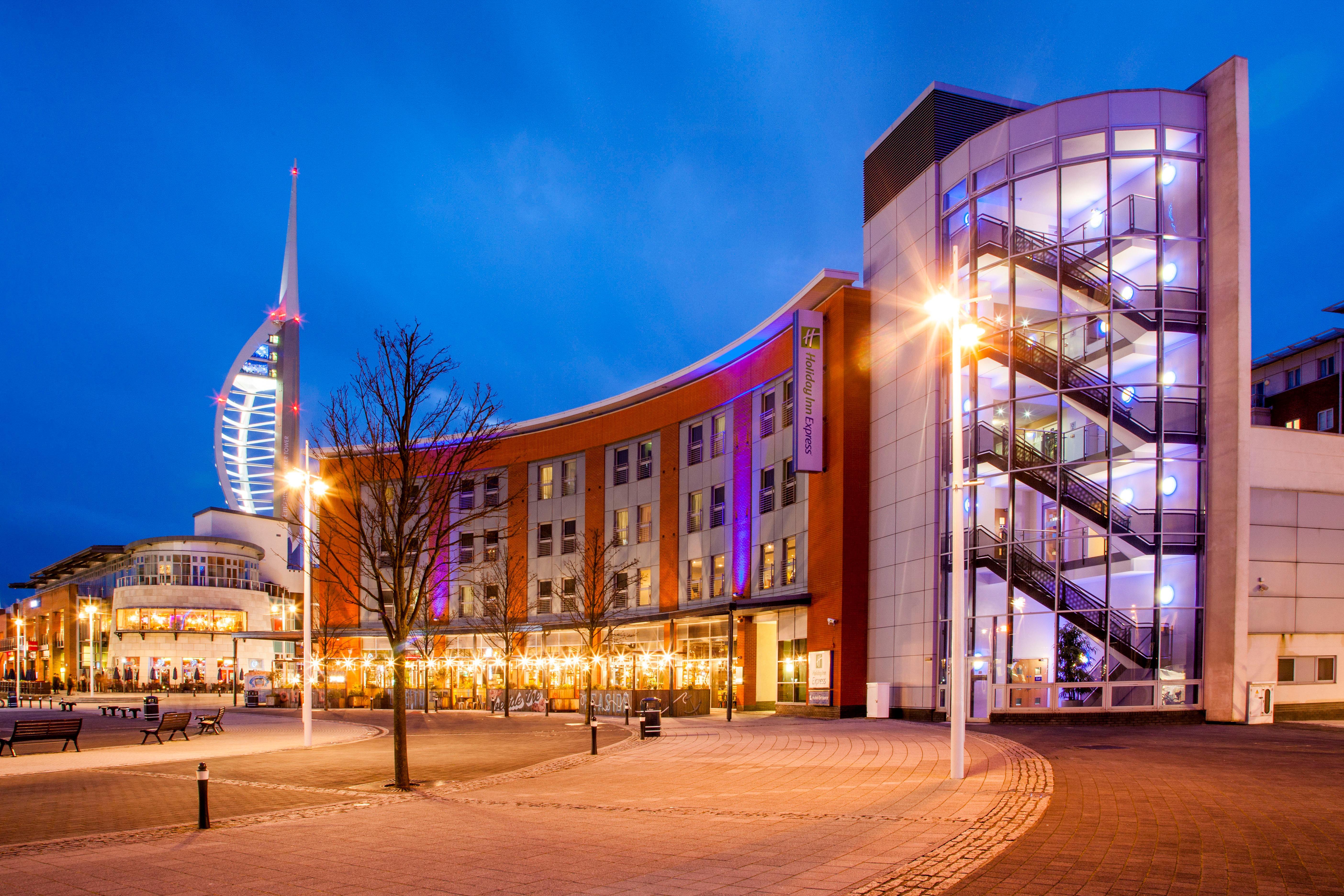 Holiday Express Gunwharf Quays By Ihg 3*